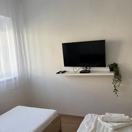 Apartman Hungaria *