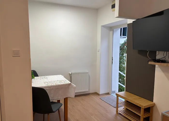 Hungaria 아파트 페치